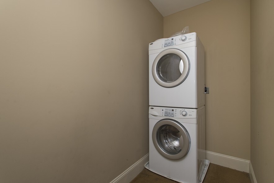 More Photos Of 28 Chestnut St, Foxborough Apartments For Sale