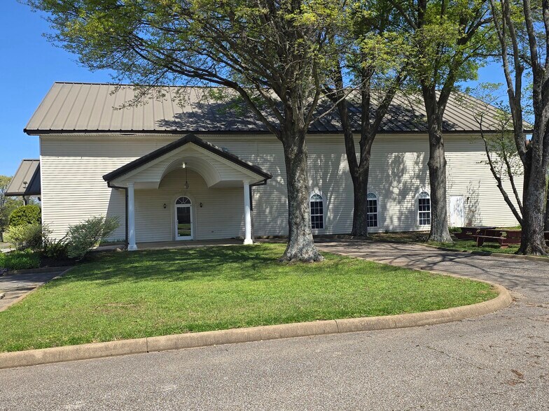 More Photos Of 7540 Davidson Rd, Olive Branch Religious Facility For Lease