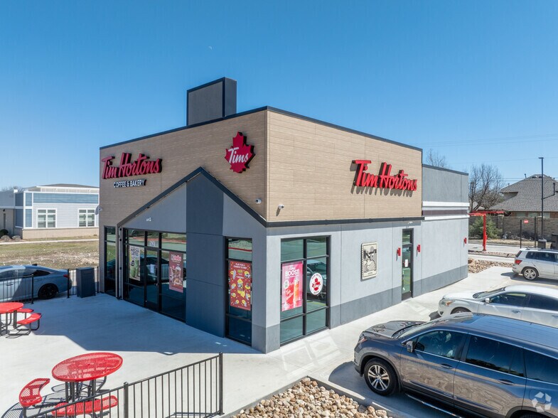 Primary Photo Of 16201 Ranch Road 620 N, Austin Freestanding For Sale