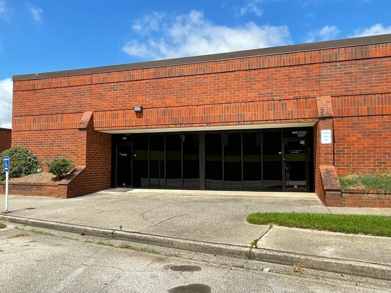 More Photos Of 1331 Citizens Pky, Morrow Office For Lease