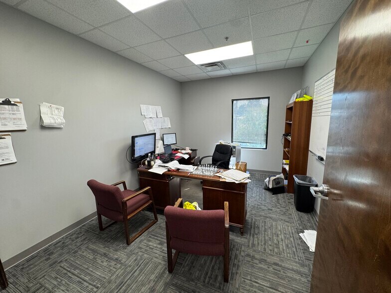 More Photos Of 724 Central Ave, New Orleans Light Distribution For Sale