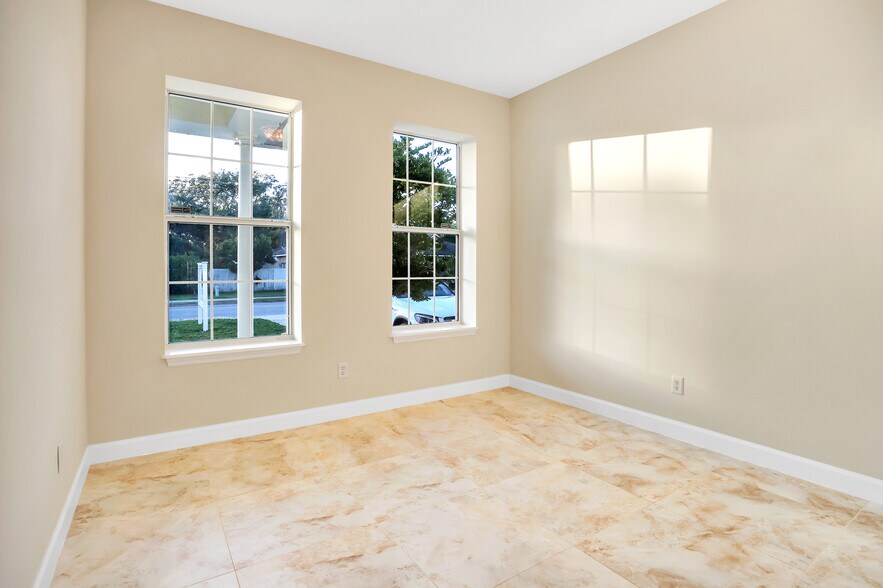 More Photos Of 311 S Main St, Winter Garden Office For Sale