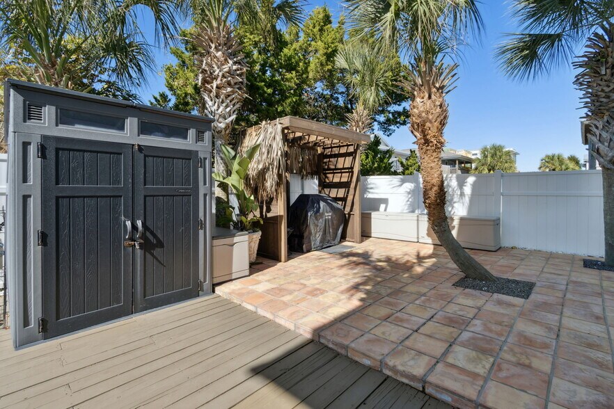 More Photos Of 627 N Fletcher Ave, Fernandina Beach Multifamily For Sale