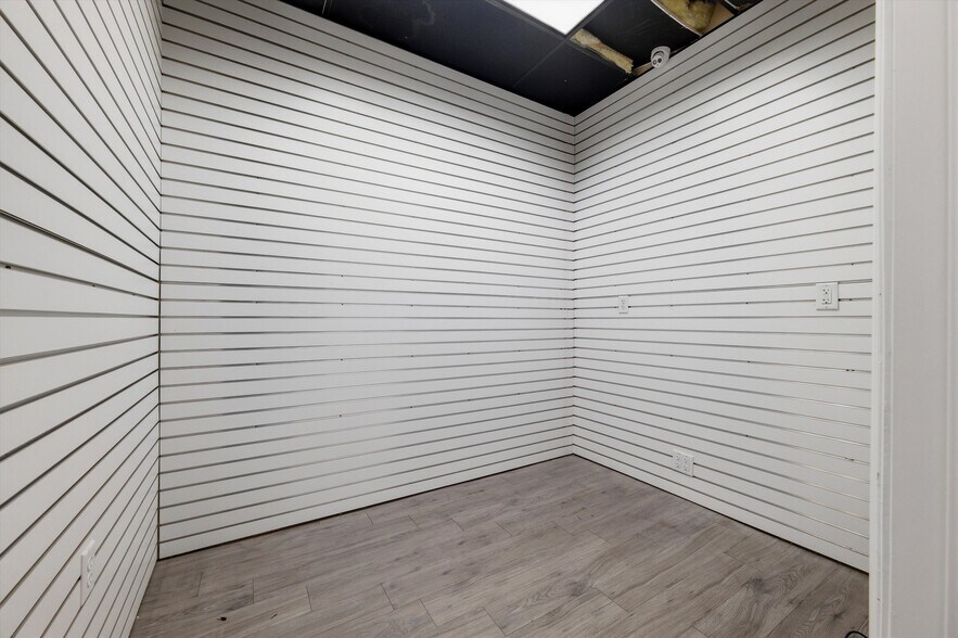 More Photos Of 5017 Colleyville Blvd, Colleyville Office For Sale