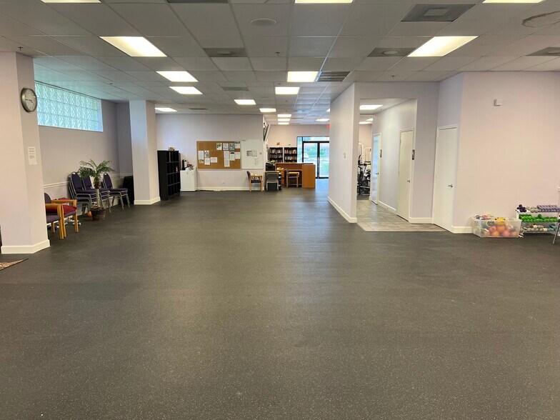 More Photos Of 3109 45th St, West Palm Beach Medical For Lease