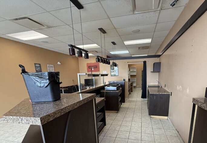 More Photos Of 5918-5966 Rochdale Blvd, Regina Storefront For Lease