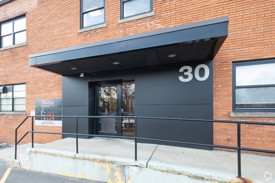 More Photos Of 30 Hempstead Ave, Rockville Centre Coworking Space