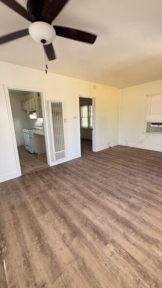 More Photos Of 205 W Maple Ave, Tulare Apartments For Lease