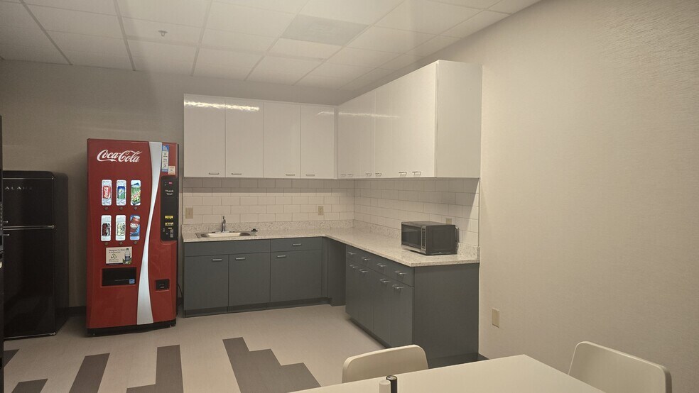 More Photos Of 2675 Breckinridge Blvd, Duluth Office For Lease