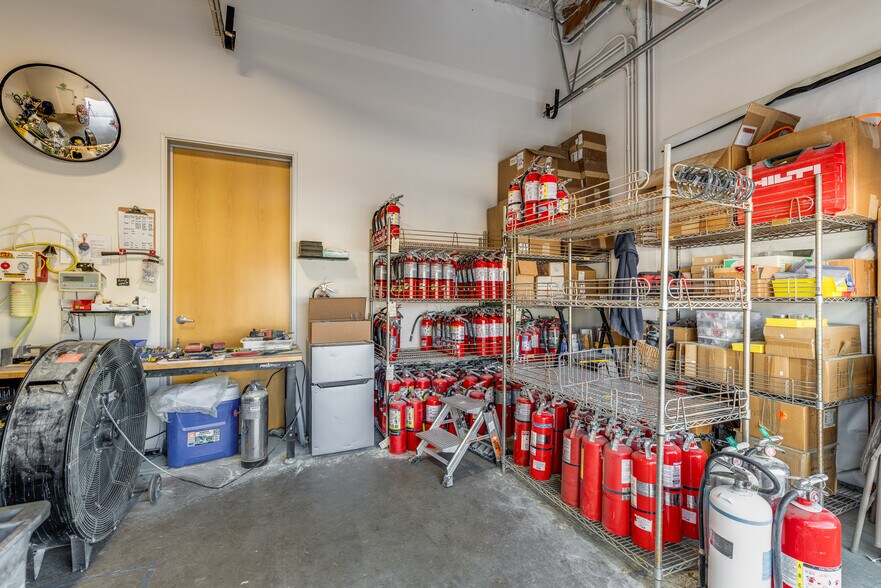 More Photos Of 780 Montague Expy, San Jose Showroom For Lease