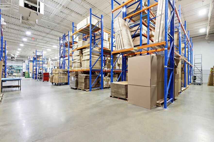 More Photos Of 11 York Ave, West Caldwell Manufacturing For Lease