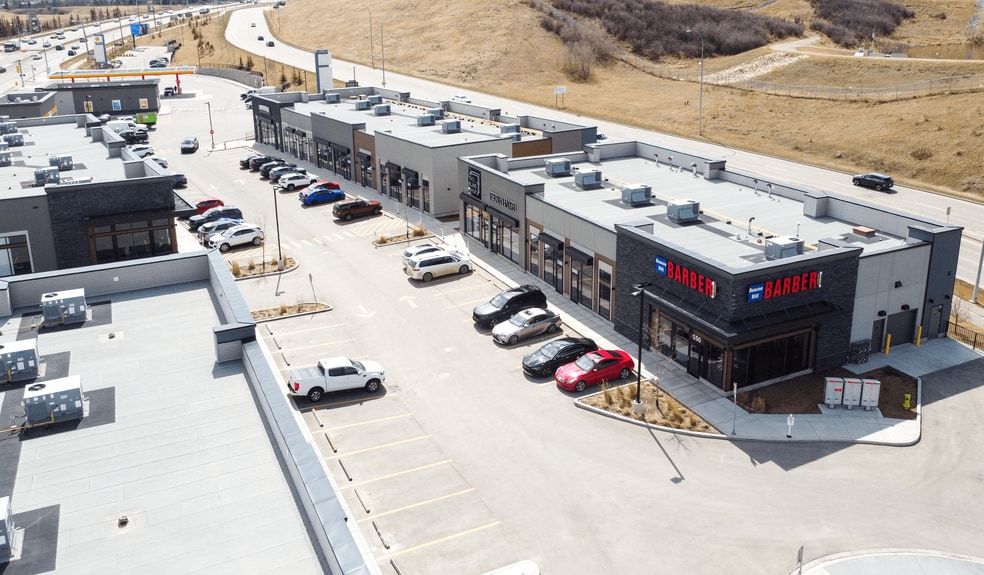 More Photos Of 11877 Sarcee Trail NW, Calgary Unknown For Lease