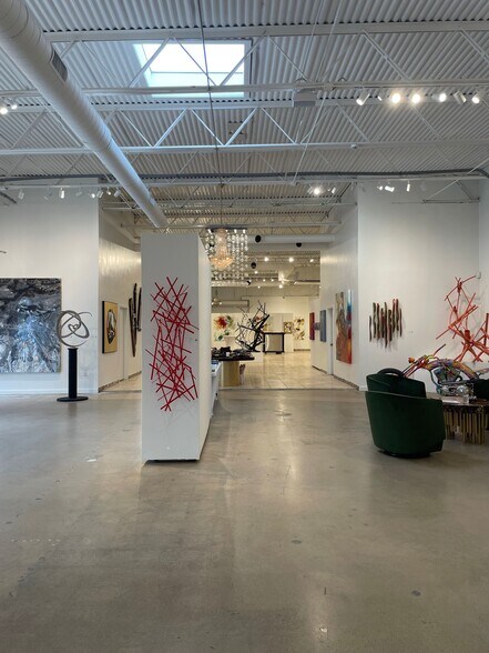 More Photos Of 2835 Irving Blvd, Dallas Warehouse For Sale