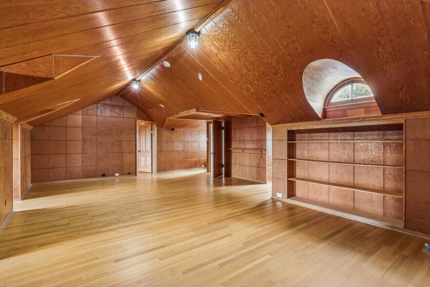 More Photos Of 7735 Mocking Bird Ln, San Antonio Lodge Meeting Hall For Sale