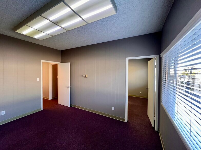More Photos Of 705 Veterans Blvd, Redwood City Medical For Sale