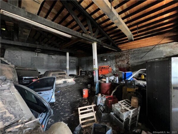 More Photos Of 639 Windsor St, Hartford Auto Repair For Sale