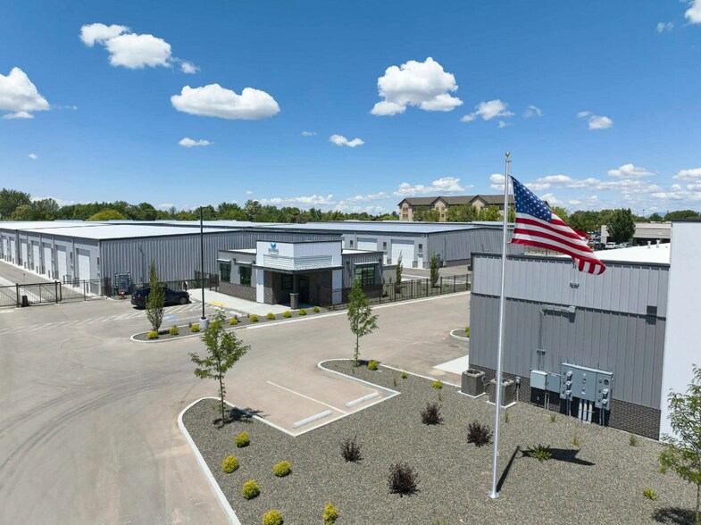 Primary Photo Of 2007 Saturn Rd, Boise Self Storage For Sale