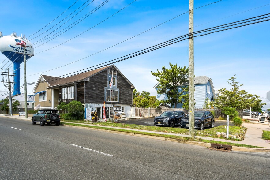 More Photos Of 12900 Long Beach Blvd, Long Beach Township Loft Creative Space For Sale