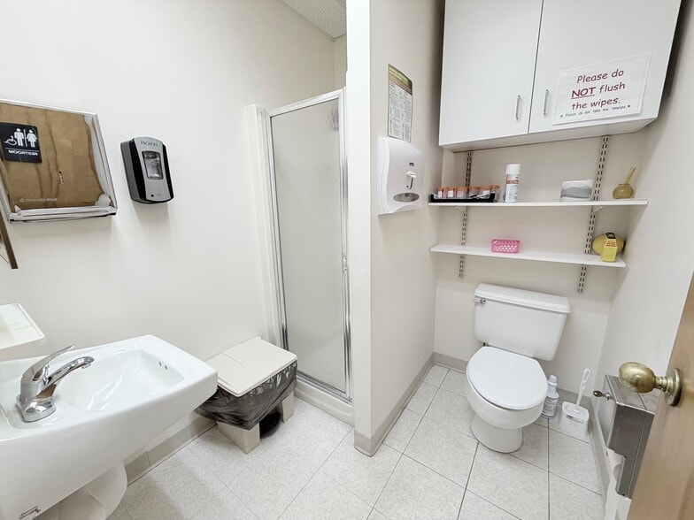 More Photos Of 1200 E Putnam Ave, Riverside Office For Lease