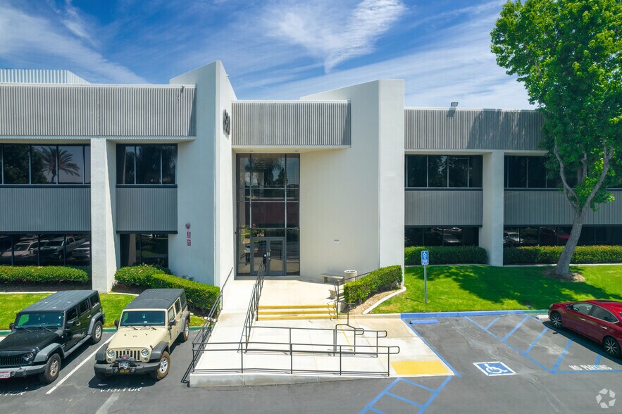 More Photos Of 680 Langsdorf Dr, Fullerton Office For Lease
