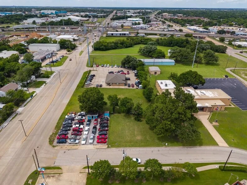 More Photos Of 212 N 1st St, Garland Land For Sale