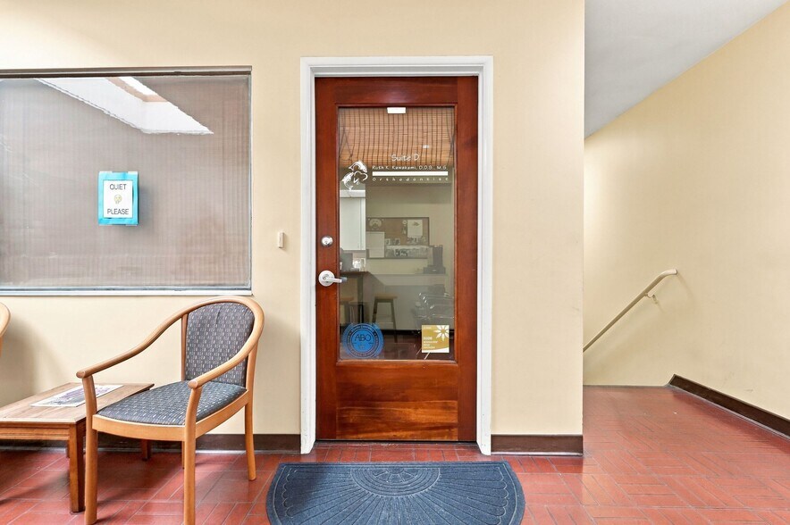 More Photos Of 1411 W 7th St, San Pedro Medical For Sale