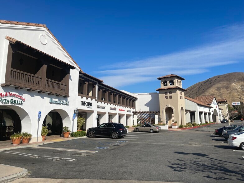 More Photos Of 26527-26351 Agoura Rd, Calabasas Storefront For Lease
