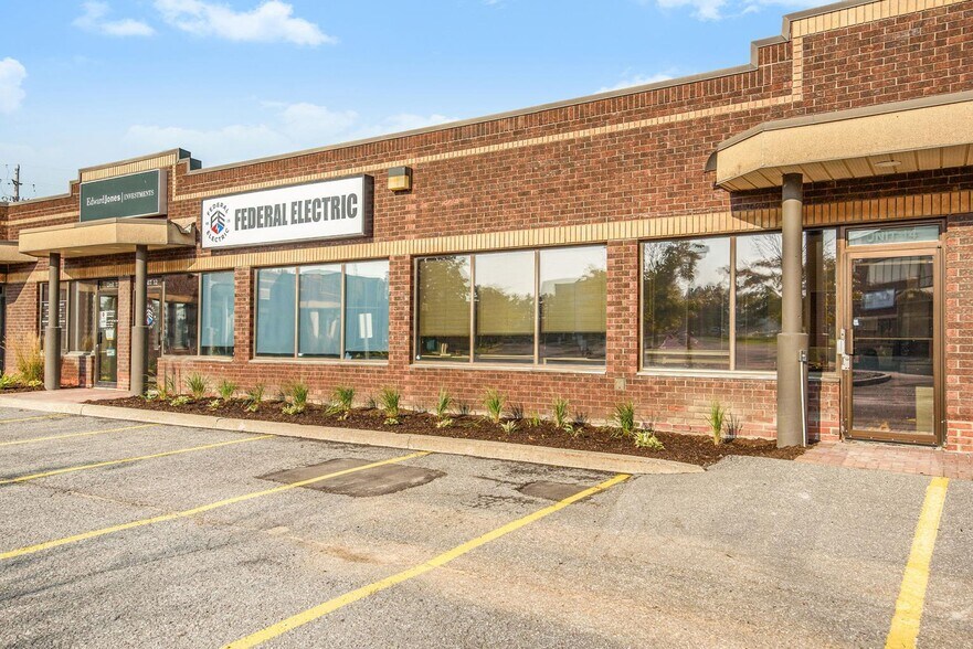 More Photos Of 6 Antares Dr, Ottawa Office For Lease