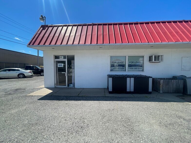 More Photos Of 3628 Ransomville Rd, Ransomville Auto Dealership For Lease