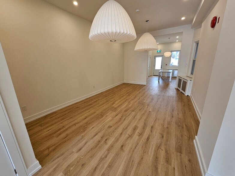 More Photos Of 3293 Dundas St W, Toronto Storefront Retail Residential For Lease