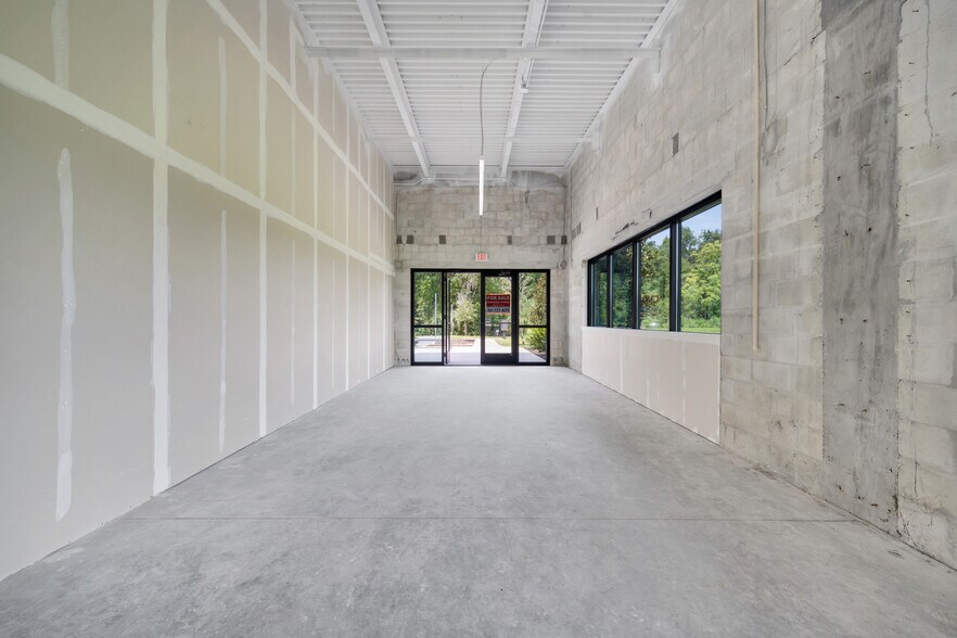 More Photos Of 3370 Rouse Rd, Orlando Storefront For Sale