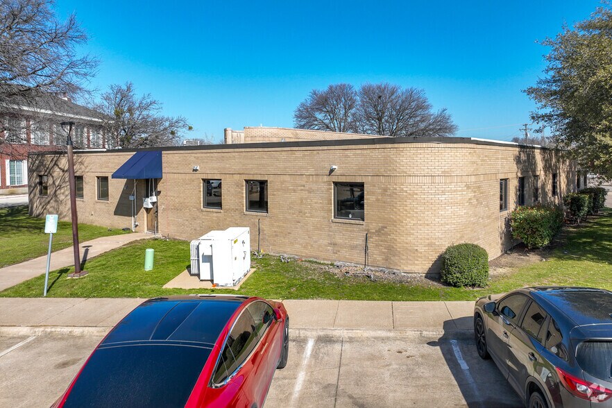 More Photos Of 2200-2202 W Spring Creek Pky, Plano Office For Lease