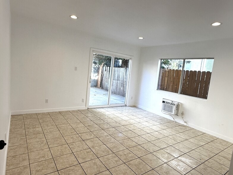 More Photos Of 8435 Willis Ave, Panorama City Apartments For Sale
