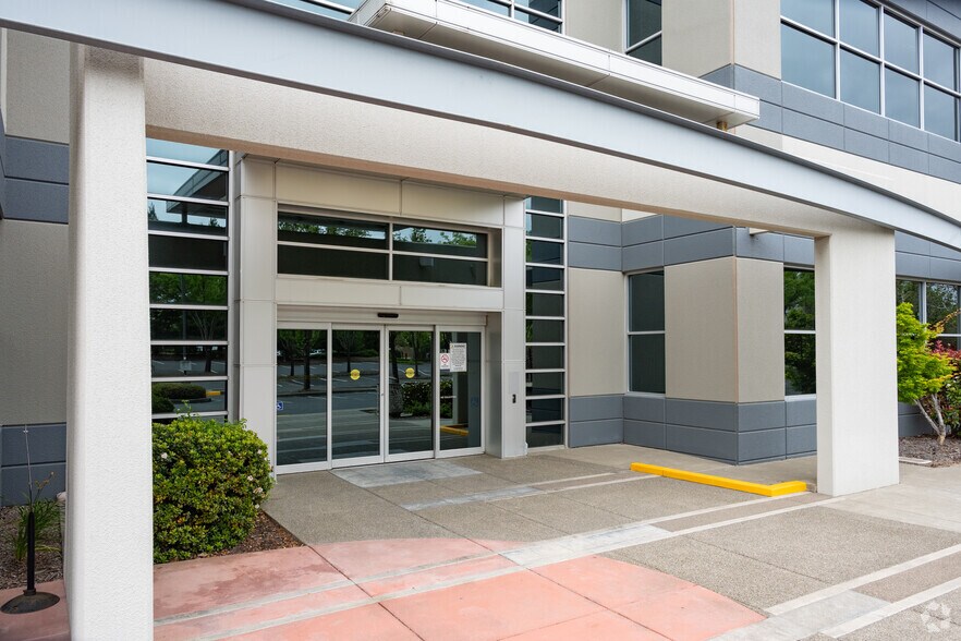 More Photos Of 3850 Brickway Blvd, Santa Rosa Office For Lease