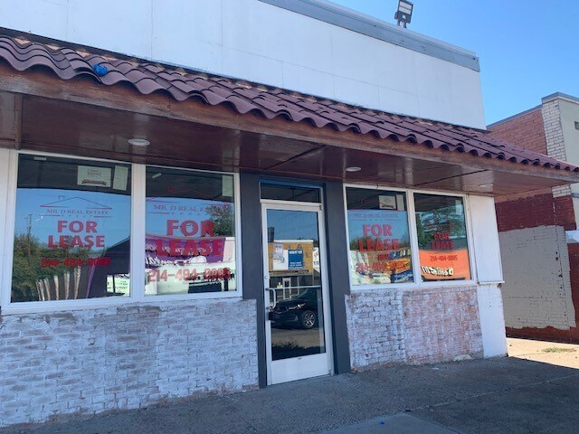 More Photos Of 2706 Samuell Blvd, Dallas Storefront For Lease