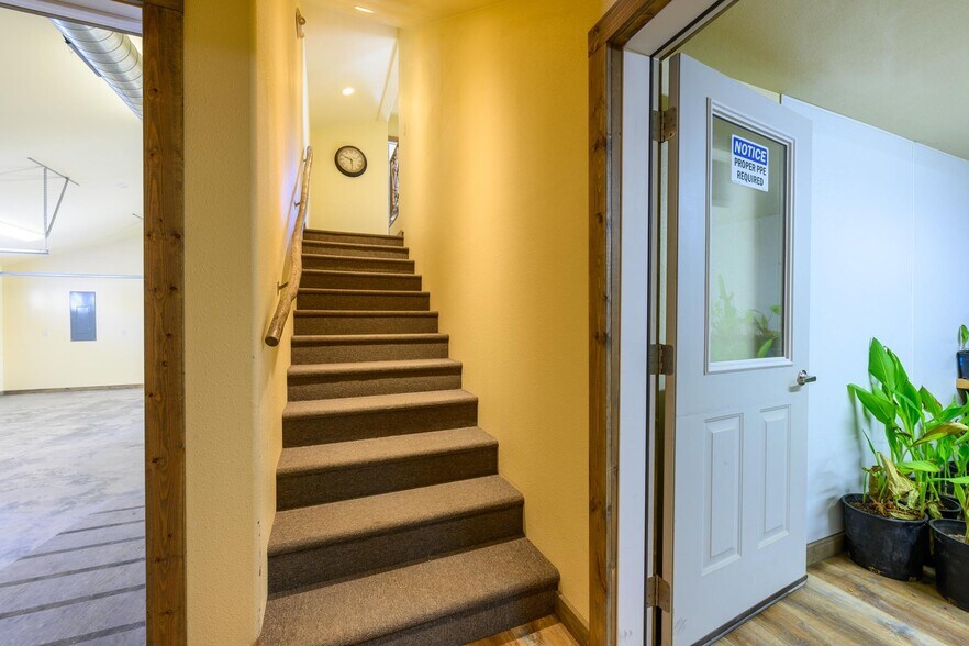More Photos Of 312 Dewey Ave, Eureka Storefront Retail Office For Sale