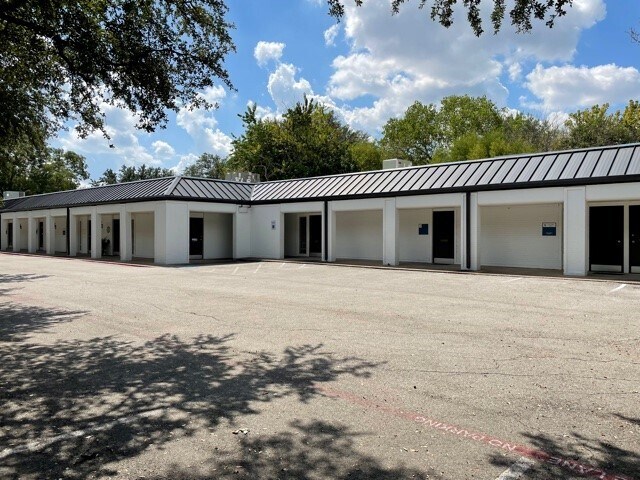 More Photos Of 670 W Arapaho Rd, Richardson Medical For Lease