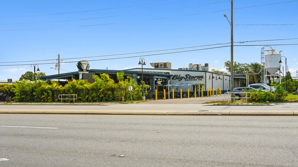 More Photos Of 12707 N 49th St, Clearwater Manufacturing For Sale