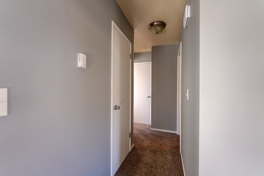 More Photos Of 1049 SE Walnut St, Hillsboro Apartments For Sale