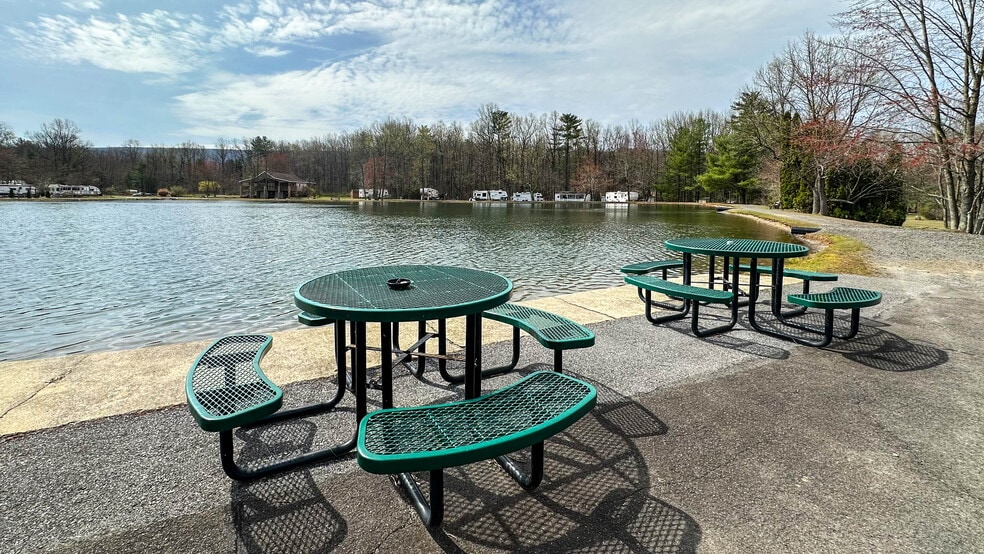 More Photos Of 63 Blue Mountain rd, Schuylkill Haven Trailer Camper Park For Sale