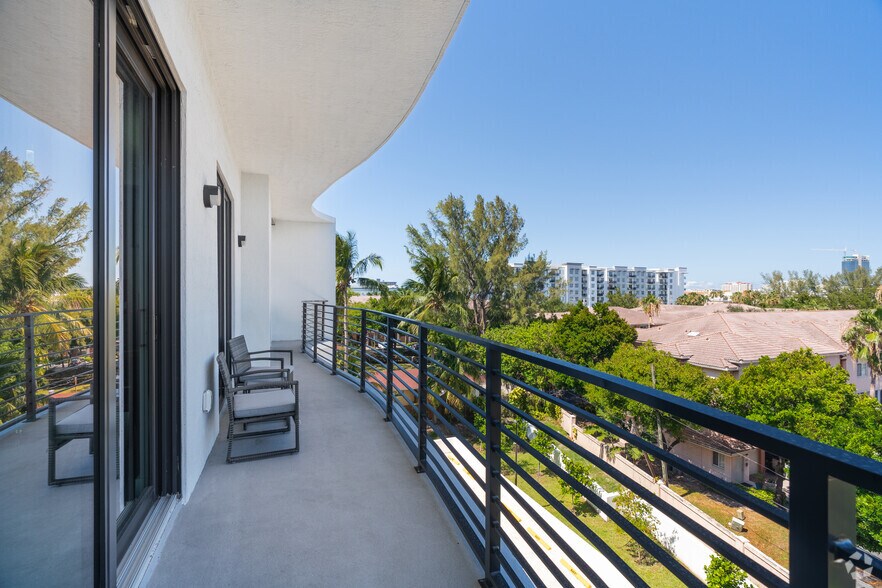 More Photos Of 2100 Miami Rd, Fort Lauderdale Apartments For Sale