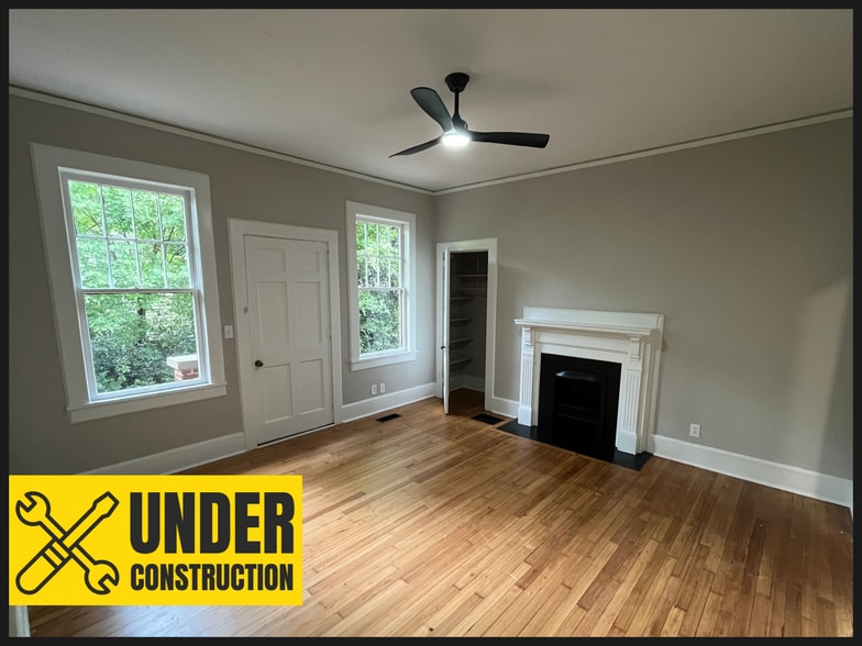 More Photos Of 406 S Lewis St, Lagrange Office For Lease