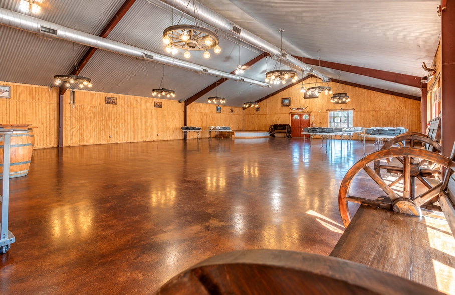 More Photos Of 4586 S Highway 281, Mineral Wells Trailer Camper Park For Lease