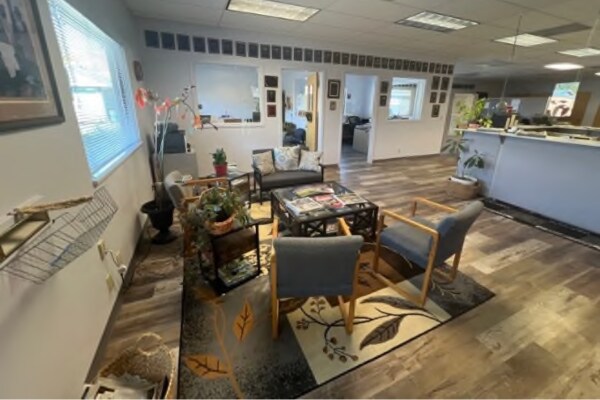 More Photos Of 195 N Canyon Blvd, John Day Office For Sale