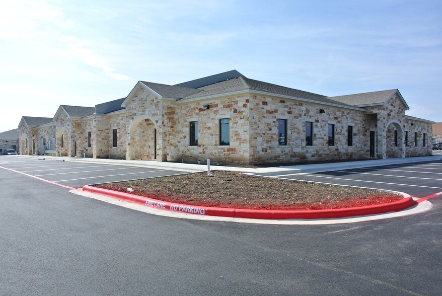 More Photos Of 3800 So W S Young Dr, Killeen Medical For Lease