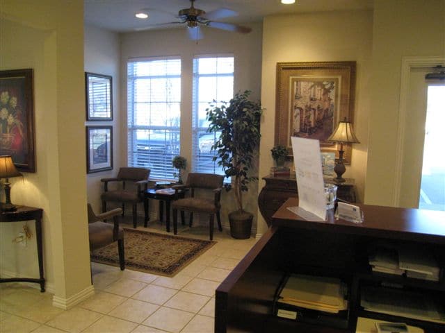 More Photos Of 1206 Bent Oaks Ct, Denton Medical For Lease