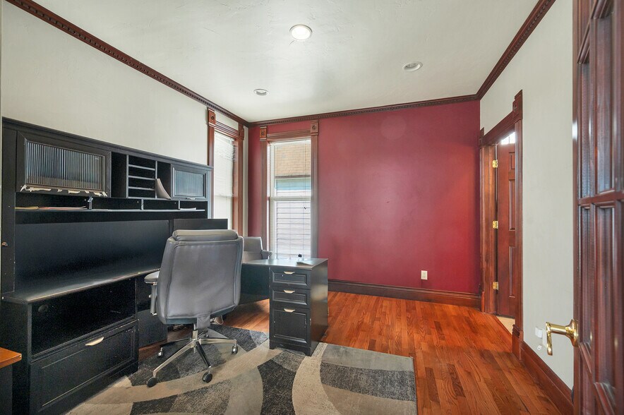 More Photos Of 125 S Quincy St, Green Bay Office For Sale