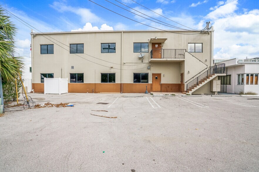 More Photos Of 2310 E Atlantic Blvd, Pompano Beach Office For Lease