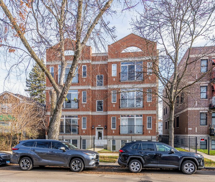 Primary Photo Of 6229 N Richmond St, Chicago Apartments For Sale