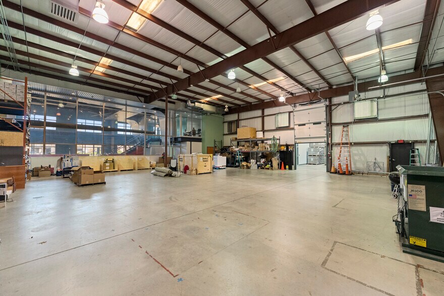 More Photos Of 2022 Van Buren Ave, Indian Trail Light Manufacturing For Lease